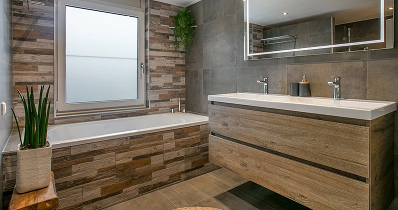 01 2020 Voortman Prins Hout Badkamer L HR