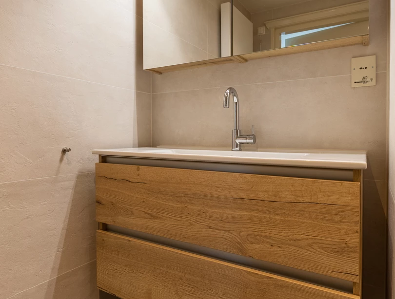 Detail 810 614 2 (1)