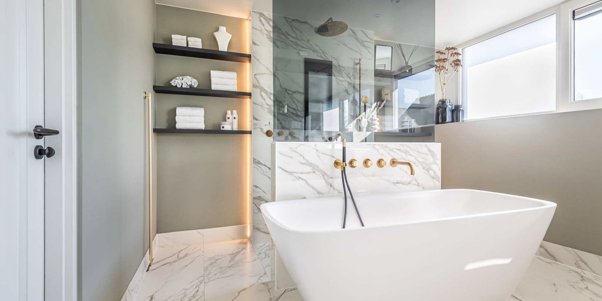 Badenbody Marmerlook Badkamers 01