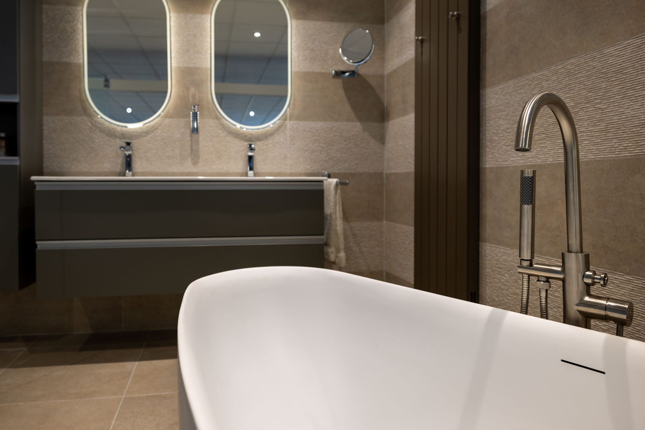 Bakkum En Krook 9206 ONLINE